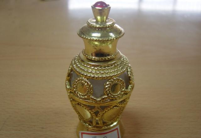 锌合金香水瓶电镀镀金加工
