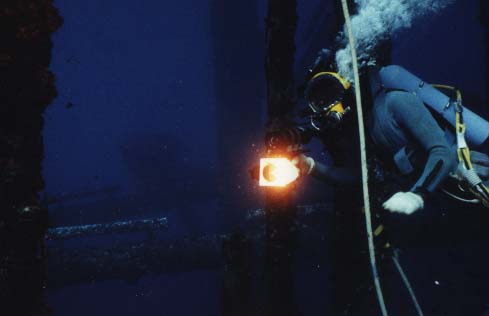 供应水下切割电焊工程施工13626203733