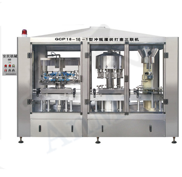 潍坊哪里有厂家供应GCP16-16-1型冲瓶灌装打塞三联机