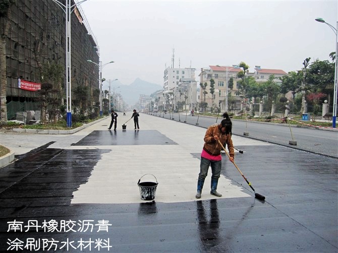 橡胶沥青路面施工