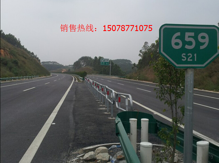 高速公路指示牌，交通标志牌，高速公路标志牌