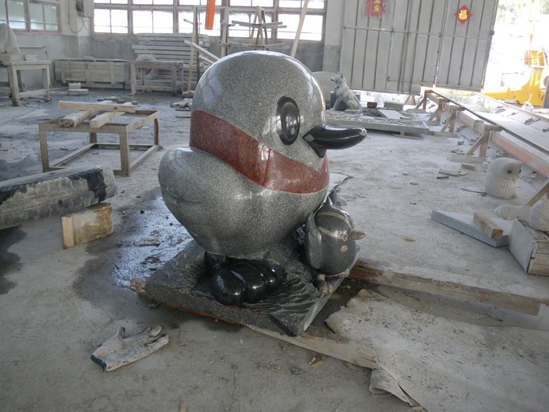 去哪买优良的鸭子石雕,福州动物雕刻