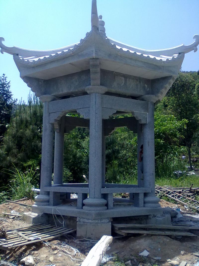 买石雕凉亭当然是到冠艺石材 福建冠艺石材有限公司富有艺术创作能力,目前拥有一支高水平的石雕凉亭设计师,以及经验丰富的施工队伍,本着大胆创新、勇于突破的精神为有需求的客户提供优质需求的花岗岩工艺产品。我们供应的石雕凉亭,造型精美,风格独特,凭借优质的产品质量,在石材石料行业深受好评。我们随时欢迎有工艺品爱好的客户前来咨询,联系人蒋先生。 冠艺石材长期以来的真诚付出,不只是赢得了广大有需求的客户的信任和支持,更推动了公司的不断发展壮大,我们将充分运用我们多年累积的市场经验,为用户提供更好的花岗岩产品和更优质的