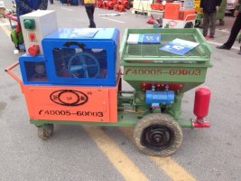 邢台品牌好的柱塞式砂浆喷涂机低价出售，水泥砂浆喷涂机多少钱一