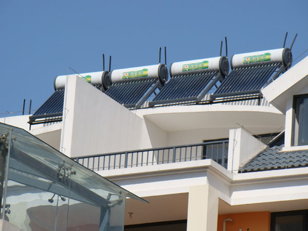 2015年安徽省自主创新品牌太阳能热水器——非鹏程莫属！
