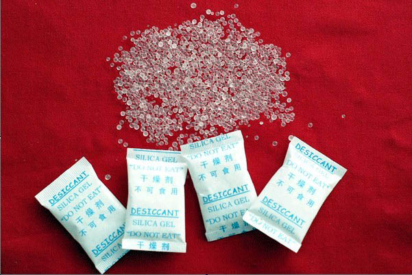 环保干燥剂生产，山东哪里买合格的硅胶干燥剂防潮珠