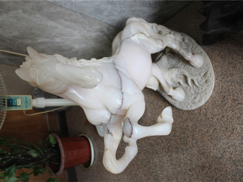 专业的石材工艺品|上档次的马到功成摆件在哪里买