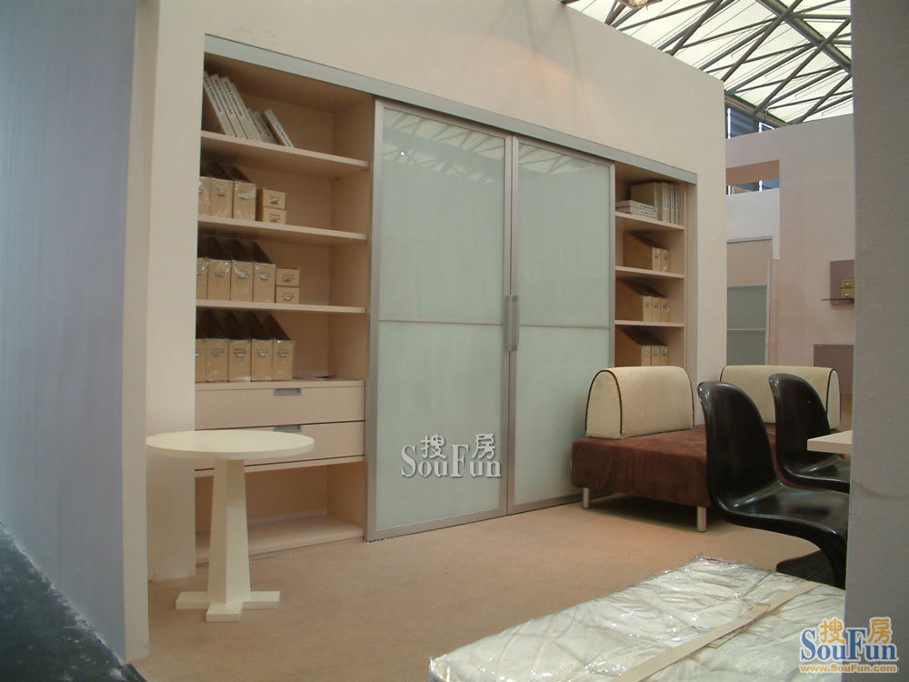 独特设计【兰博尼】泉州衣帽间 推拉门厂家