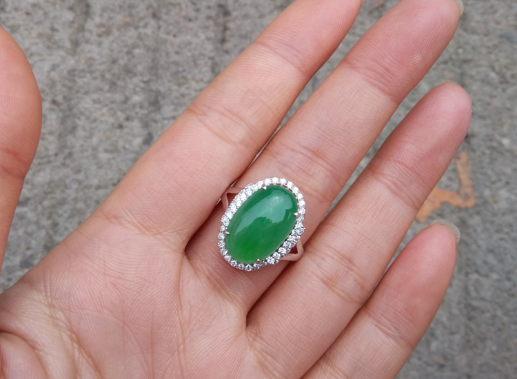 有利珠宝 天然缅甸翡翠冰种满绿戒指18K白金戒指正品
