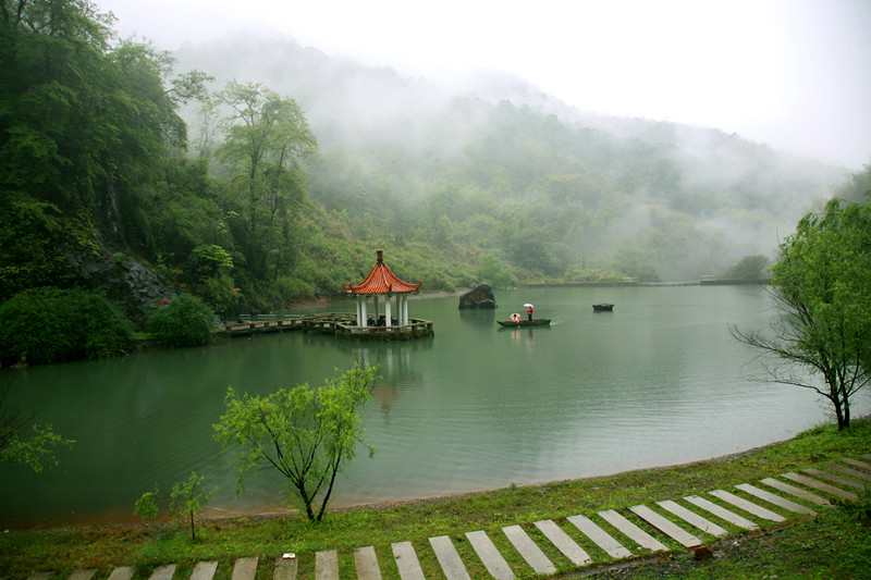 龙潭湖划船