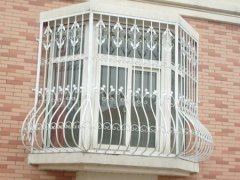 泉州铁艺防盗窗生产 铁艺防盗窗制作 泉州哪有铁艺防盗窗设计